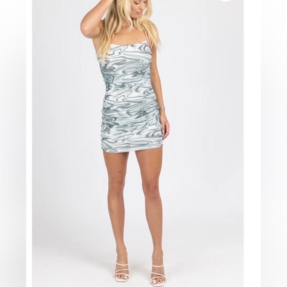 Miss Lola NWT EMERALD COMBO SWIRL MINI DRESS Size Medium